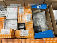 Partij installatiemateriaal - afbeelding 11 van  11