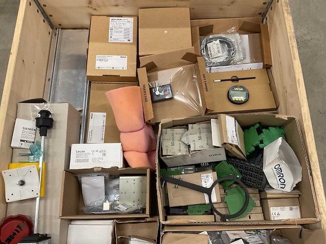 Partij installatiemateriaal - afbeelding 4 van  10