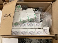 Partij installatiemateriaal - afbeelding 7 van  10