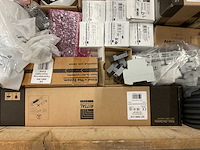 Partij installatiemateriaal - afbeelding 9 van  10