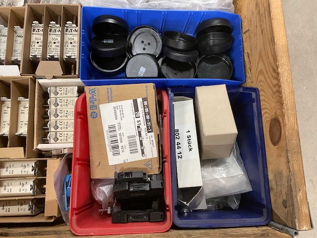 Partij installatiemateriaal - afbeelding 7 van  11