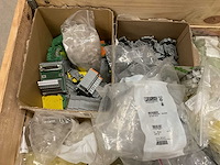 Partij installatiemateriaal - afbeelding 10 van  10