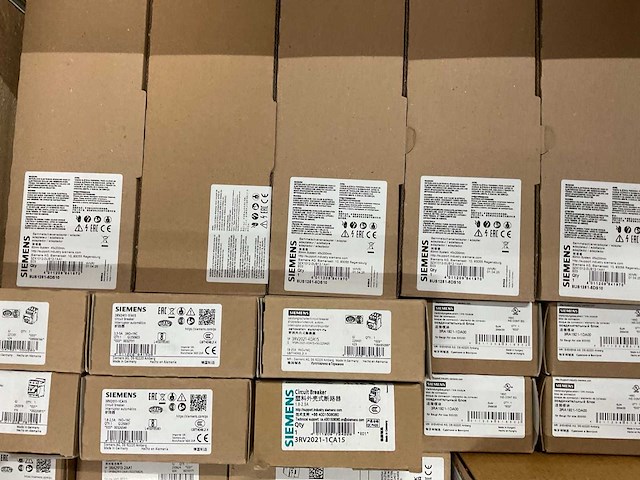 Partij installatiemateriaal - afbeelding 8 van  16