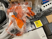 Partij installatiemateriaal - afbeelding 5 van  9