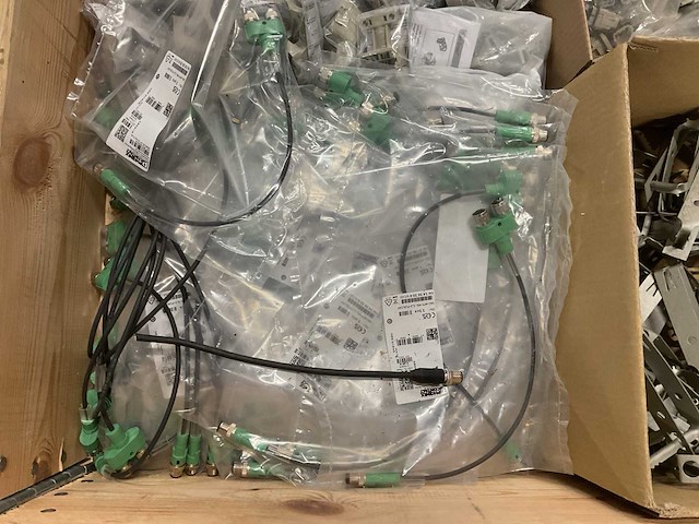 Partij installatiemateriaal - afbeelding 4 van  8