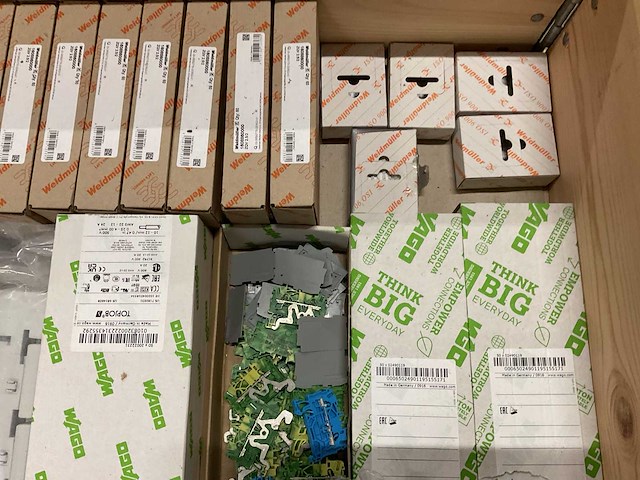 Partij installatiemateriaal - afbeelding 8 van  8