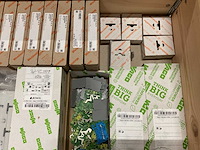 Partij installatiemateriaal - afbeelding 8 van  8