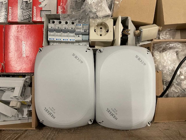 Partij installatiemateriaal - afbeelding 12 van  13