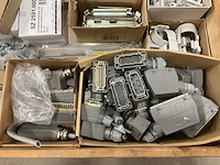 Partij installatiemateriaal - afbeelding 3 van  11