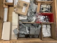 Partij installatiemateriaal - afbeelding 4 van  11