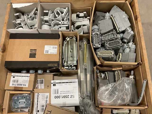 Partij installatiemateriaal - afbeelding 5 van  11