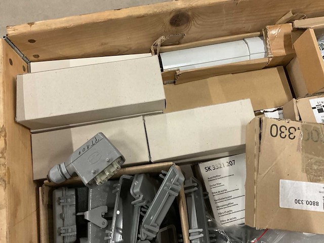 Partij installatiemateriaal - afbeelding 9 van  11