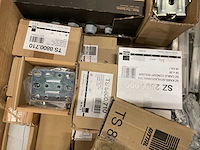 Partij installatiemateriaal - afbeelding 10 van  11