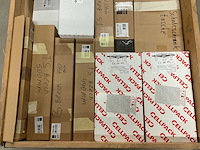 Partij installatiemateriaal - afbeelding 2 van  8