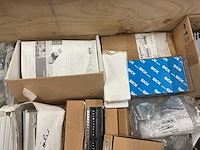 Partij installatiemateriaal - afbeelding 4 van  12