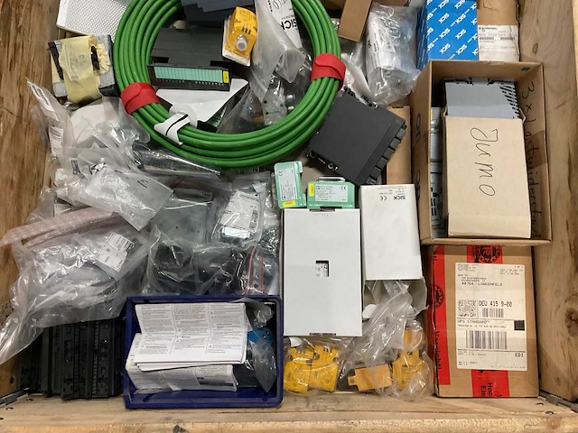 Partij installatiemateriaal - afbeelding 5 van  12