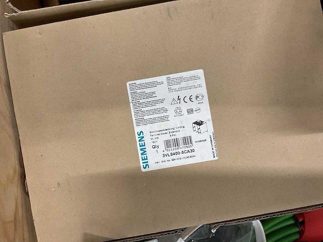 Partij installatiemateriaal - afbeelding 11 van  12