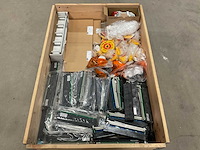 Partij installatiemateriaal - afbeelding 1 van  8