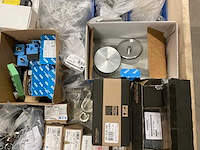 Partij installatiemateriaal - afbeelding 7 van  9