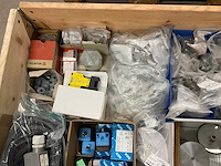 Partij installatiemateriaal - afbeelding 9 van  9