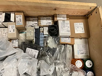 Partij installatiemateriaal - afbeelding 4 van  13