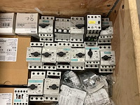 Partij installatiemateriaal - afbeelding 6 van  13