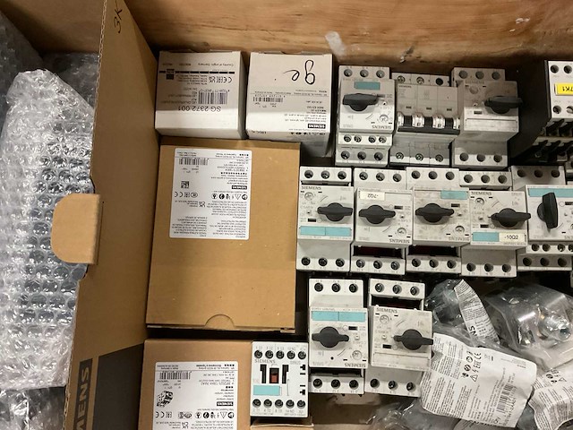 Partij installatiemateriaal - afbeelding 7 van  13