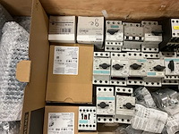 Partij installatiemateriaal - afbeelding 7 van  13