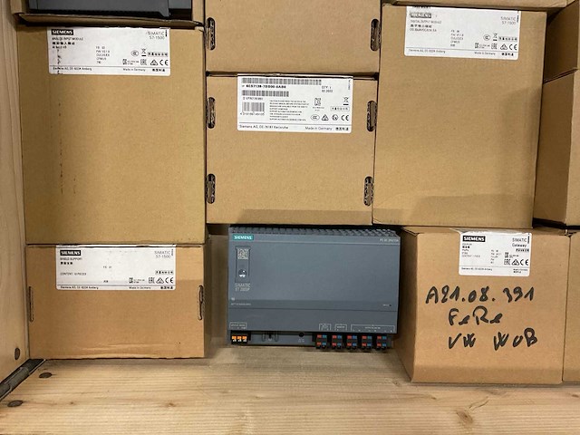 Partij installatiemateriaal - afbeelding 3 van  11