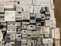 Partij installatiemateriaal - afbeelding 10 van  10