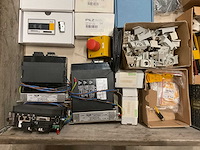 Partij installatiemateriaal - afbeelding 9 van  9