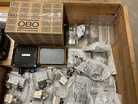 Partij installatiemateriaal - afbeelding 8 van  9