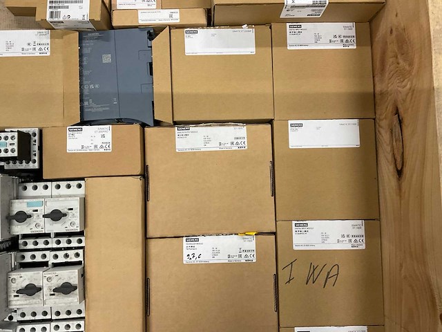 Partij installatiemateriaal - afbeelding 4 van  7