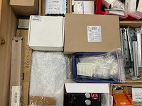 Partij installatiemateriaal - afbeelding 6 van  9