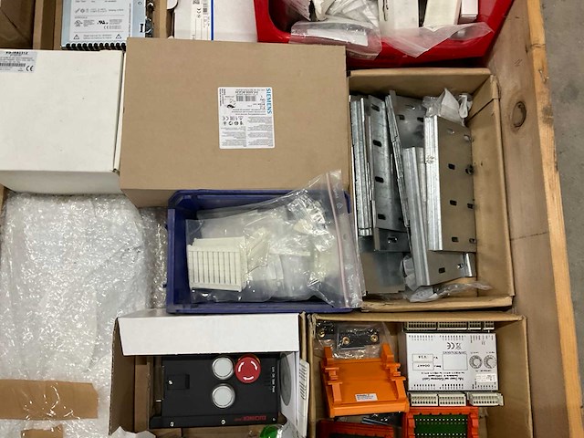 Partij installatiemateriaal - afbeelding 7 van  9