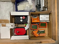 Partij installatiemateriaal - afbeelding 8 van  9