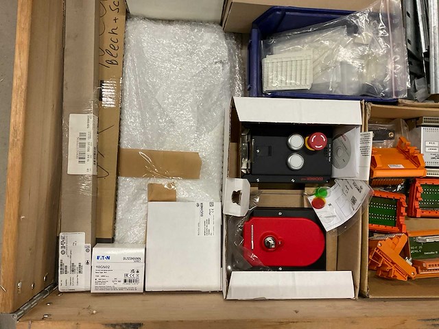 Partij installatiemateriaal - afbeelding 9 van  9