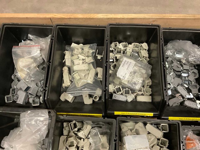 Partij installatiemateriaal - afbeelding 4 van  7