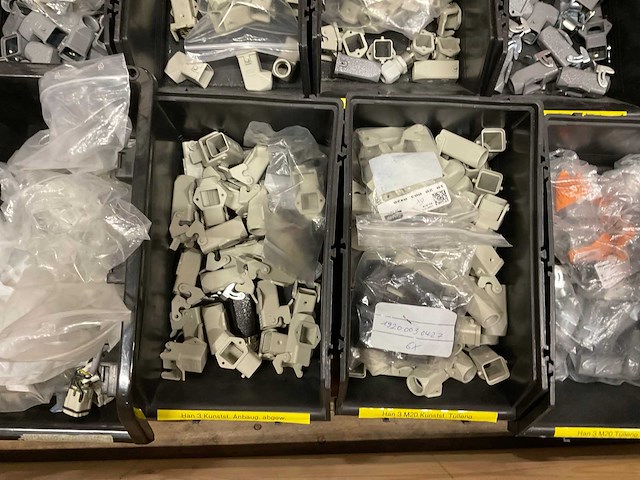 Partij installatiemateriaal - afbeelding 5 van  7