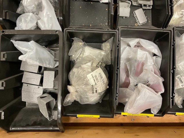 Partij installatiemateriaal - afbeelding 3 van  5