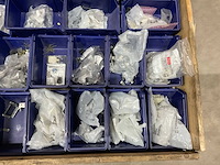 Partij installatiemateriaal - afbeelding 7 van  7