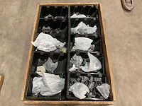 Partij installatiemateriaal - afbeelding 1 van  5