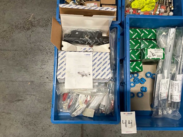 Partij installatiemateriaal - afbeelding 3 van  7