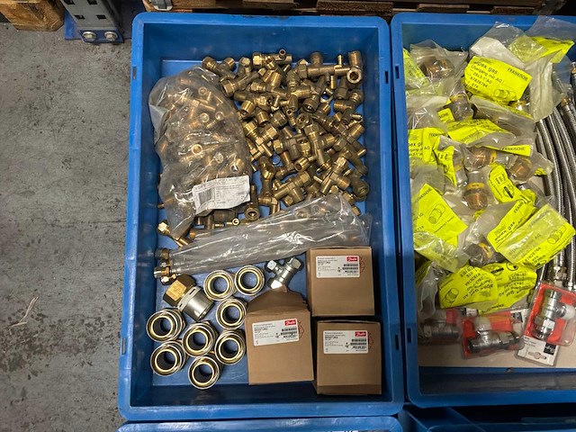 Partij installatiemateriaal - afbeelding 6 van  7