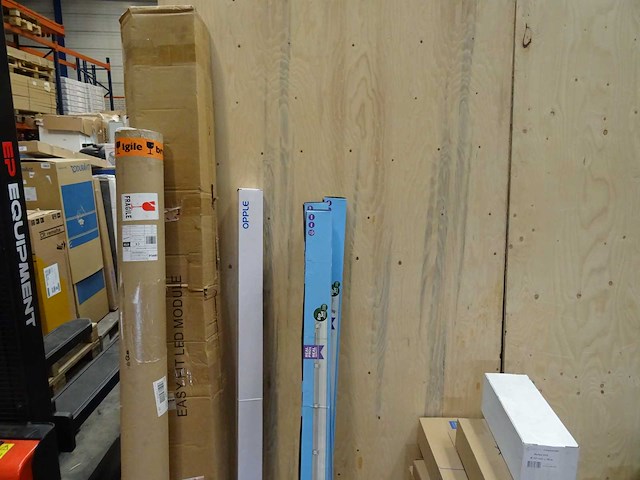 Partij installatiemateriaal - afbeelding 8 van  18