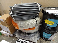 Partij installatiemateriaal - afbeelding 12 van  18