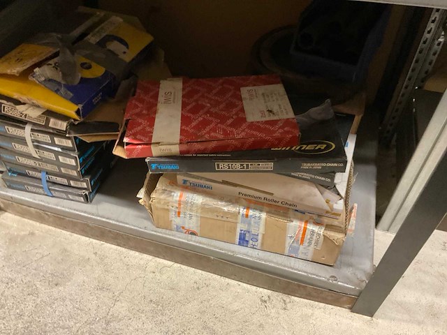 Partij installatiemateriaal - afbeelding 10 van  22