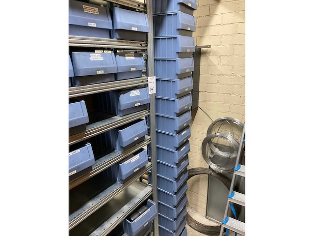 Partij installatiemateriaal - afbeelding 15 van  22