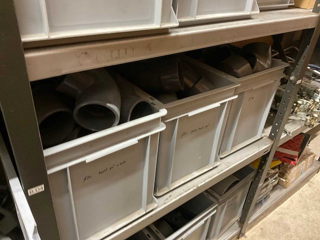 Partij installatiemateriaal - afbeelding 21 van  22