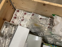 Partij installatiemateriaal - afbeelding 4 van  12